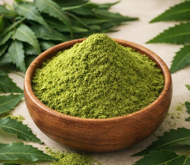 Neem powder 